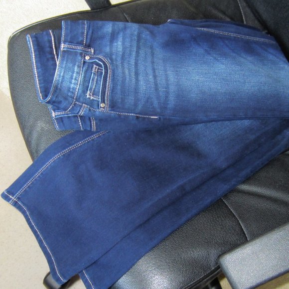 NWT White House Black Market Jeans Bootcut Dark Wash - Picture 3 of 16